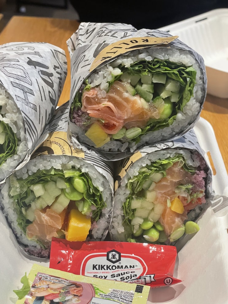  2023.EP.529. 캐나다 토론토 다운타운 롤 맛집 추천 : rolltation sushi burrito