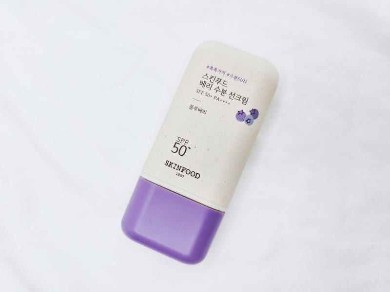 SKINFOOD 스킨푸드 베리 수분 선크림 솔직후기! | 블루베리 선크림 | 촉촉하고 번들거리지 않는 ....