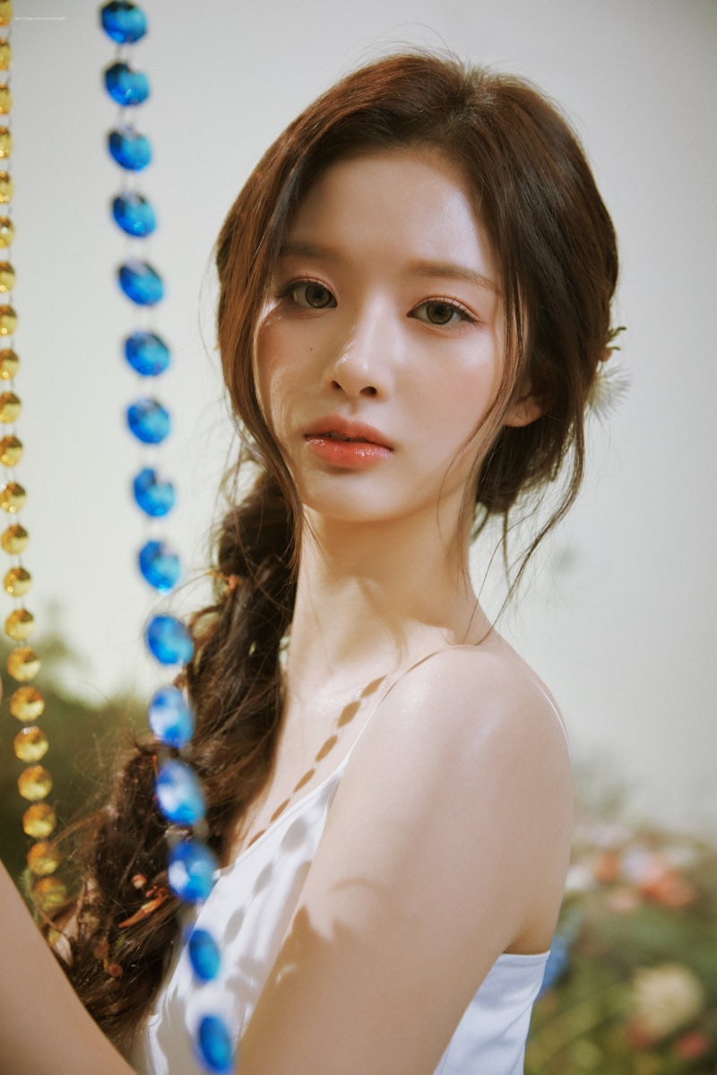 설윤 엔믹스 프로필 실사 논란 배경화면 고화질 NMIXX