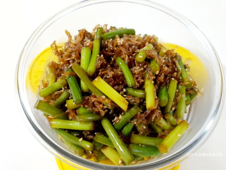 잔멸치 마늘쫑볶음 제철 밑반찬 만들기