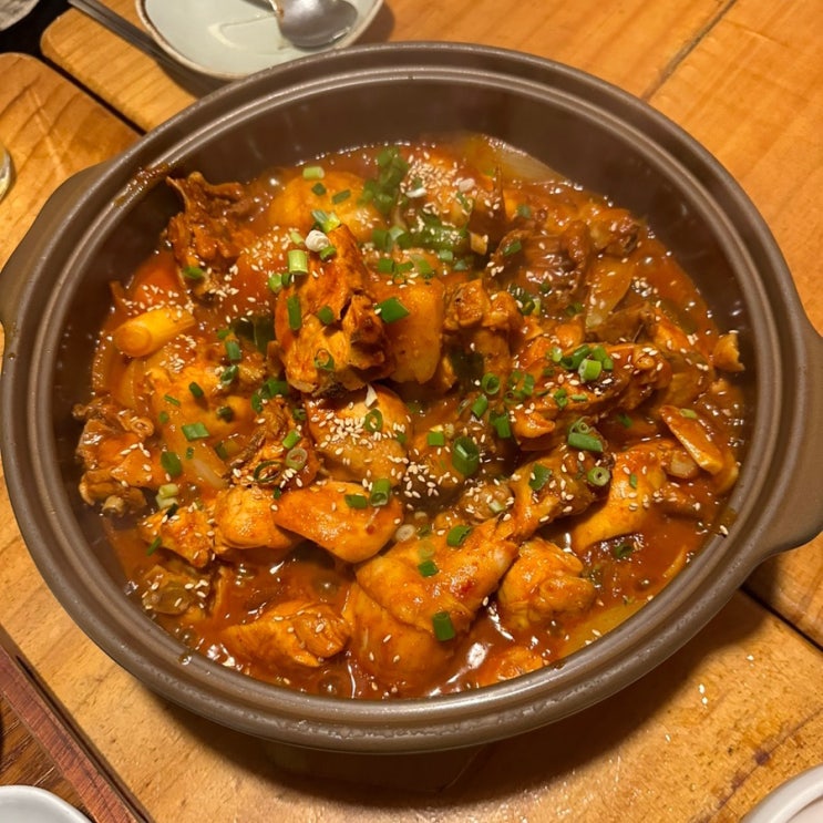  낮술 밤술 가능한 광주 상무지구 닭볶음탕이 맛있는 로컬술집 원두막