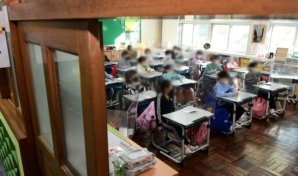 교권 침해당하면 배상하는 보험, 7년간 지급 2건 유명무실 교권 침해당하면 배상하는 보험, 7년간 지급 2건 유명무실