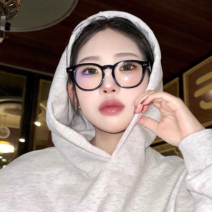 외할머니와 공방 벌이고 있는 '최진실 딸' 최준희, 주거침입 당시 영상 공개 외할머니와 공방 벌이고 있는 '최진실 딸' 최준희, 주거침입 당시 영상 공개