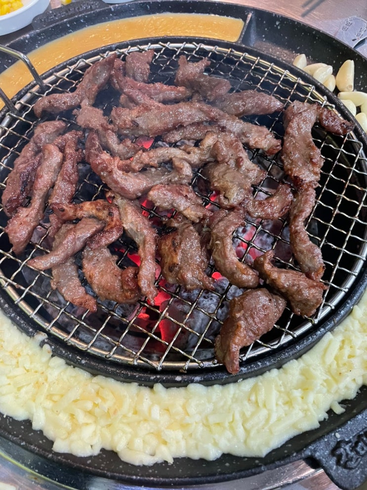  부산 동래구 안락동 "갈매기먹짱" 맛있는 갈매기살을 치즈에 살포시