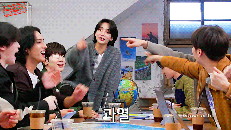 [세븐틴 빙의글] 잔디밭의 제대로 된 홍일점 49