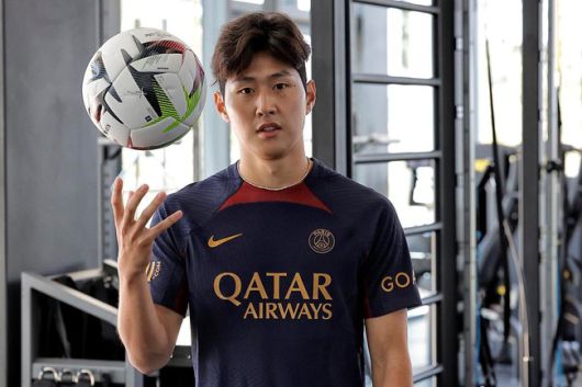 <b>네이마르</b> <b>네이마르</b> 여자친구 <b>부상</b> 연봉  총정리  아들