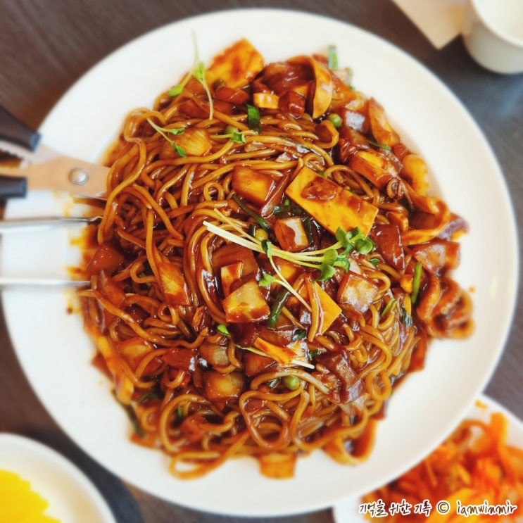 가산동 쟁반짜장 탑은 칭티엔 가산동 쟁반짜장 탑은 칭티엔