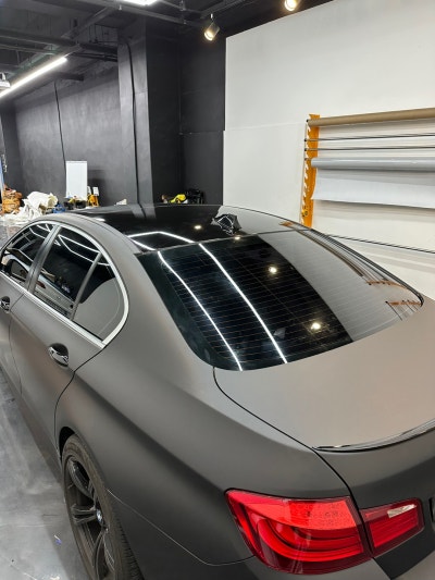 인천 계양구 / 전체 랩핑 / 에이버리 매트 블랙 / BMW / 5시리즈