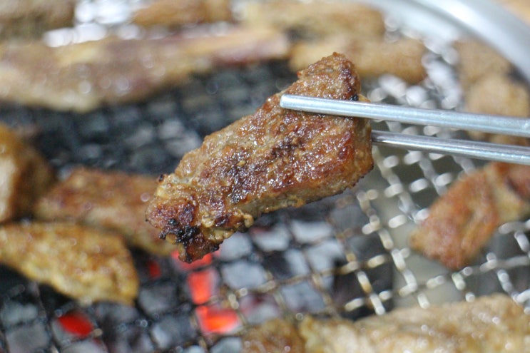  의왕 왕송호수 맛집 왕곡동 숨은 한정식 돼지갈비는 청송한우갈비 가족모임으로 추천