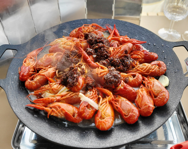  이게 캠핑 요리라고!? 간단하지만 색다른 캠핑 요리, 캠핑 안주 마라룽샤 만들기