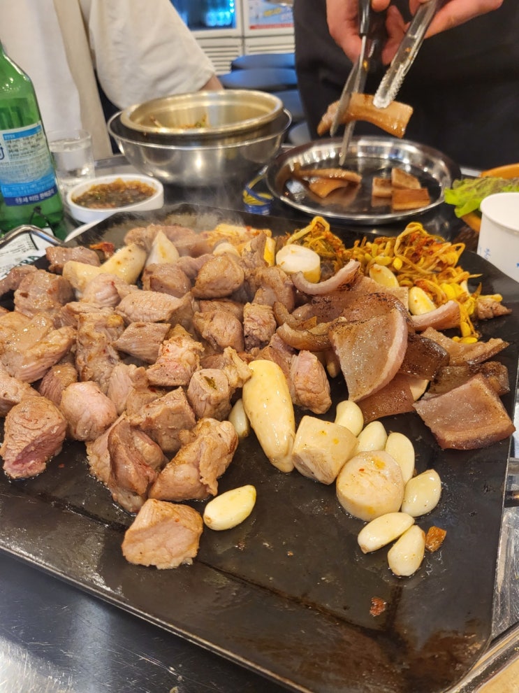  고기와 볶음밥이 맛있는 괴정 맛집 평화김해뒷고기
