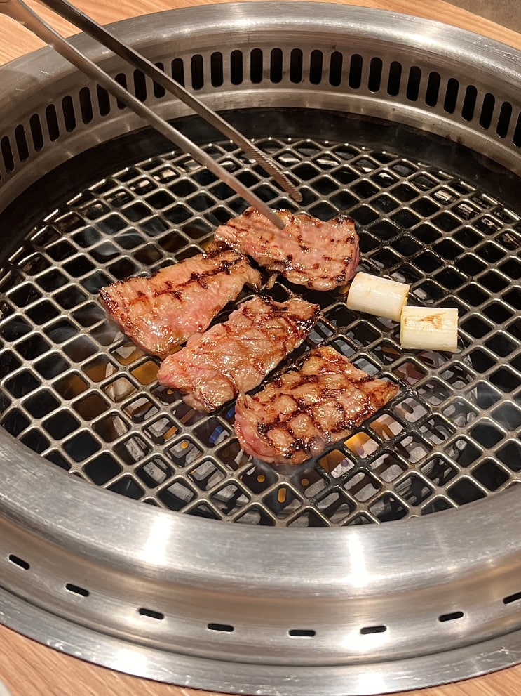  후쿠오카 니쿠이치 야쿠인보다 만족한 인생 야끼니꾸 니쿠노야마쇼오 肉の山翔