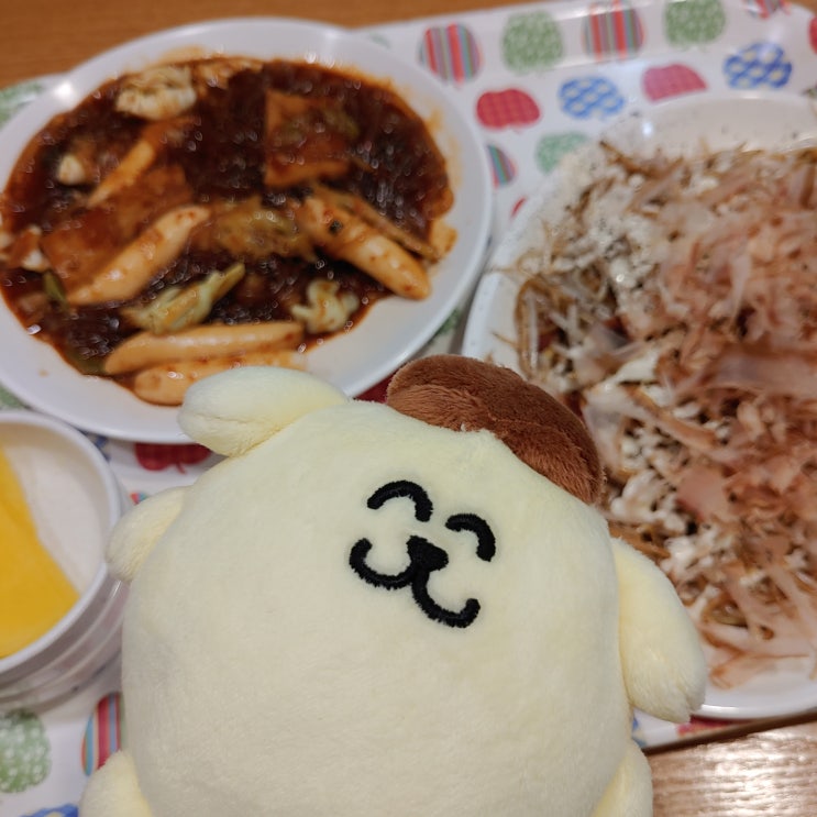 신도림 테크노마트 떡볶이 대전열기 2편-또치의 특이한 메뉴 열잡채! 신도림 테크노마트 떡볶이 대전열기 2편-또치의 특이한 메뉴 열잡채!