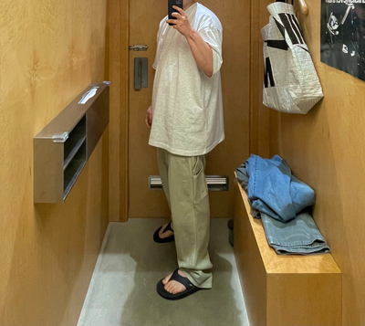  더 현대 디스이즈네버댓 매장 신상바지 입어보기