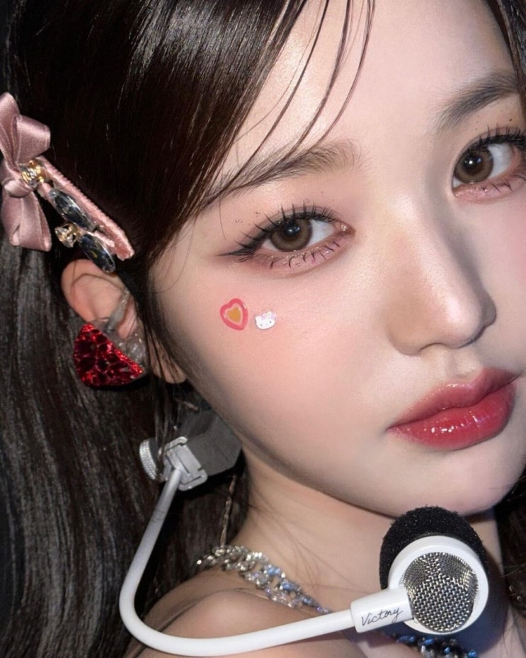 아이브 장원영, "응급실서 7바늘 꿰맸다"…'아이 엠' 뮤비 찍다 팔 부상 아이브 장원영, "응급실서 7바늘 꿰맸다"…'아이 엠' 뮤비 찍다 팔 부상