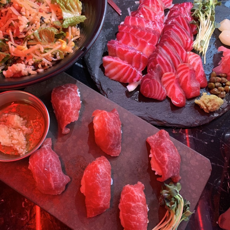  데이트하기 좋은 아주대육회 맛집 육회한언니