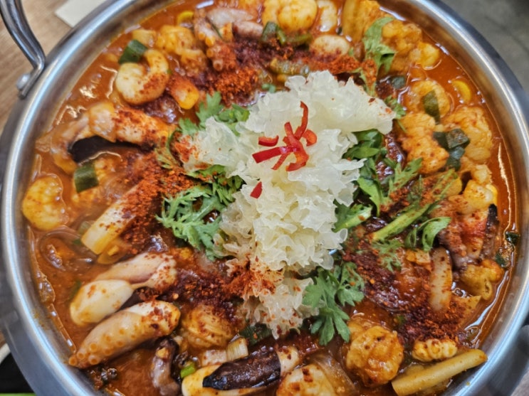  강남구청 낙곱새 맛집 중앙실비 웨이팅 필수 맛집