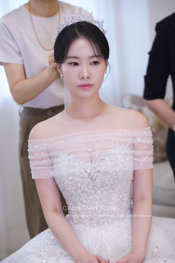  송도 메리빌리아 웨딩홀에 첫 선을 보인 켈리손윤희 프링
