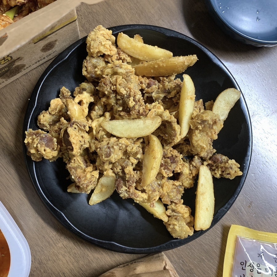 노랑통닭 동탄장지점 사진 2