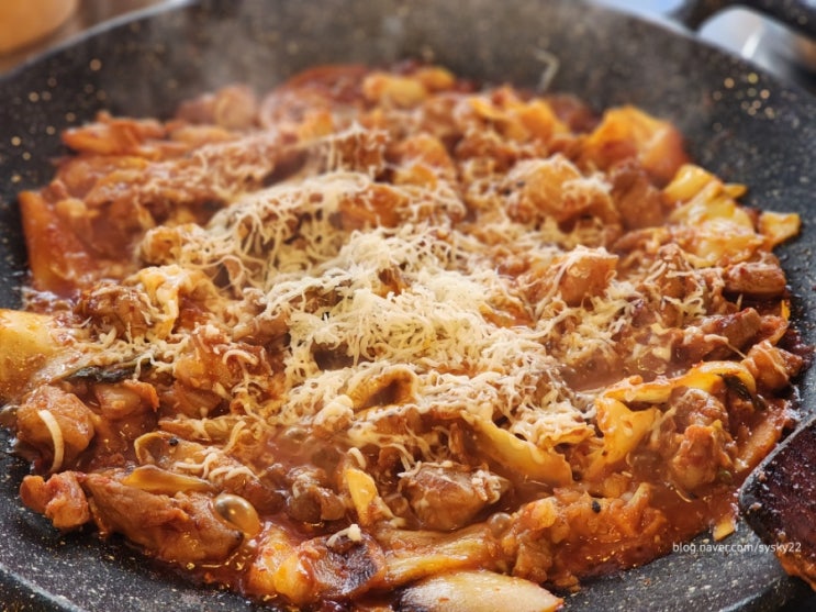 줄서는 식당! 돼지김치구이와 김치찌개 맛있는 운정맛집 삼산회관 파주운정가람마을점