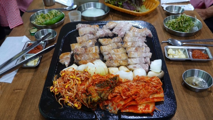 춘천 퇴계동 삼겹살 맛집 김치랑 꿀조합이었던 달콤한삼겹살