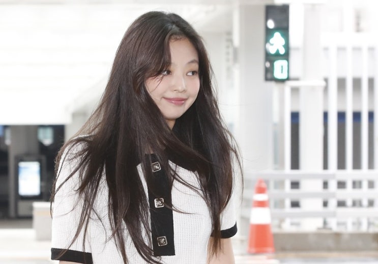 "퍼포먼스 대충 한다' 지적에 블랙핑크 제니, 직접 이야기 꺼내..."팬들에게 솔직하고 싶어" "퍼포먼스 대충 한다' 지적에 블랙핑크 제니, 직접 이야기 꺼내..."팬들에게 솔직하고 싶어"