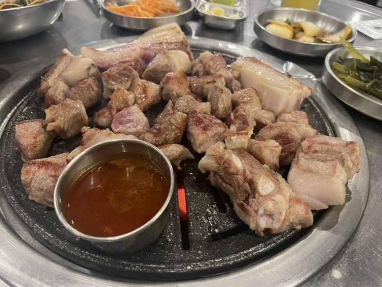  제주 서귀포 흑돼지 맛집 문치비 : 넷이서 1.5kg