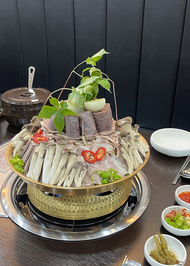  서울 송파 방이역 | 꿀꿀진순대 보양식 돈복쟁반 예약 필수, 직장인 점심 혼밥 추천 순댓국 맛집