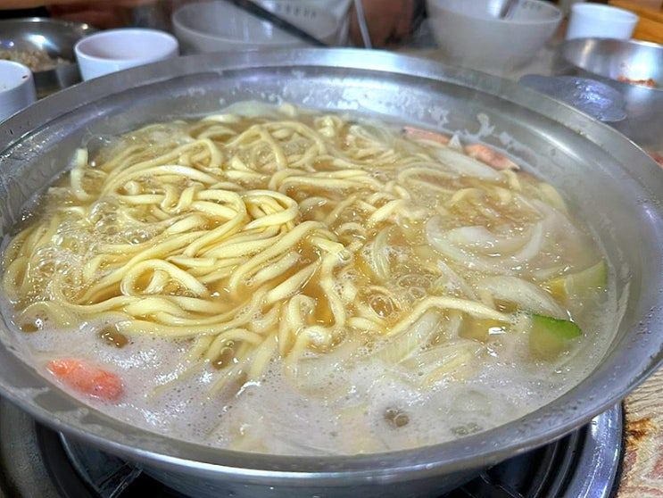  청주 산남동 맛집 우림칼국수 산남점 솔직후기(7/16)
