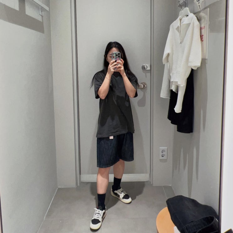 에잇세컨즈 세일 추천 생지 데님 버뮤다팬츠 할인 미쳤다. 에잇세컨즈 세일 추천 생지 데님 버뮤다팬츠 할인 미쳤다.