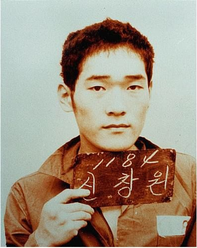 97만명이 쫓던 남자…"운동기구 많네" 가스 수리공 눈썰미에 덜미 97만명이 쫓던 남자…"운동기구 많네" 가스 수리공 눈썰미에 덜미