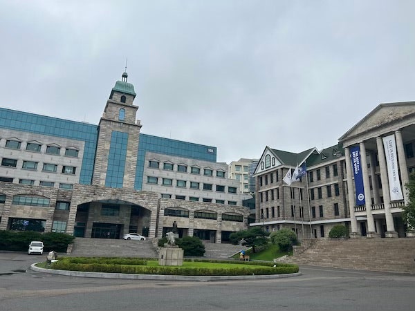 (홍보)반값 등록금으로 일과 학업의 병행 : 한양대학교 미래인재교육원에서 총장명의 경영학 학사학위를 취득해요(토요일 출석) (홍보)반값 등록금으로 일과 학업의 병행 : 한양대학교 미래인재교육원에서 총장명의 경영학 학사학위를 취득해요(토요일 출석)