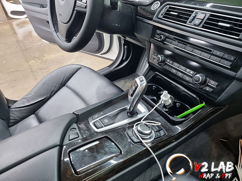 부산시 강서구 / 실내랩핑 / BMW / 5시리즈