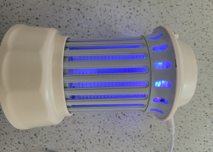 캠핑용 모기퇴치 LED 랜턴 추천 및 사용기 캠핑용 모기퇴치 LED 랜턴 추천 및 사용기