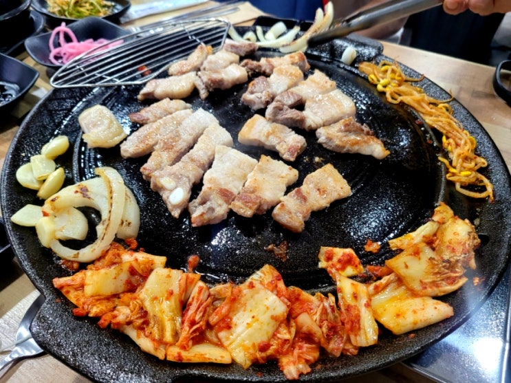  광명하안동 고기집 [돈뚜껑] 솥뚜껑 생삼겹살 맛집 추천 내돈내산후기