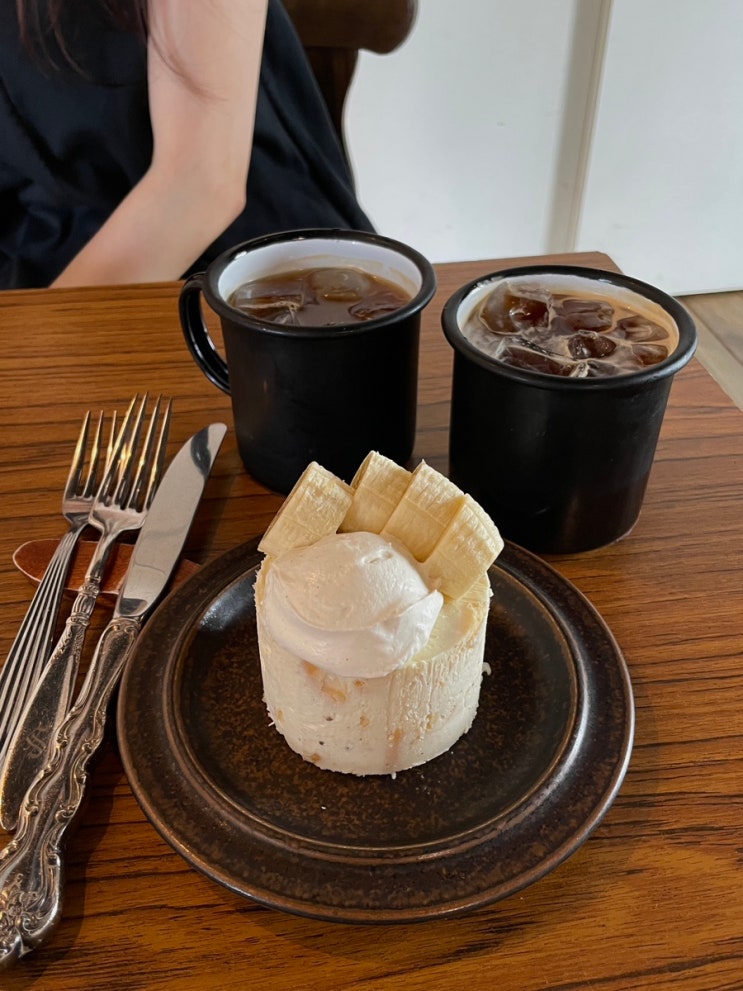  서촌 디저트 카페 맛집 추천, 더마틴/ 얼스어스