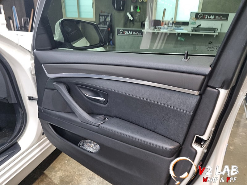 부산시 강서구 / 실내랩핑 / BMW / 5시리즈