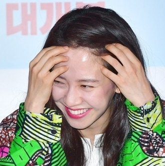 송지효 아빠는 382톤 여객선 해운사 대표...진짜 '통영 배수저'