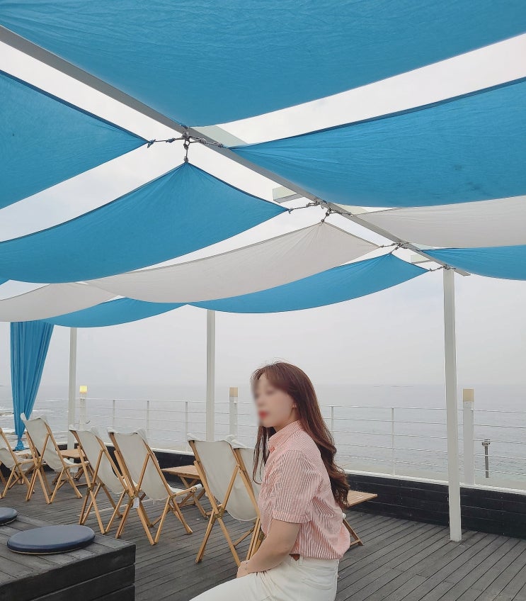  속초 장사항 수제 케이크, 커피 잘하는 '어나더블루' 오션뷰 카페
