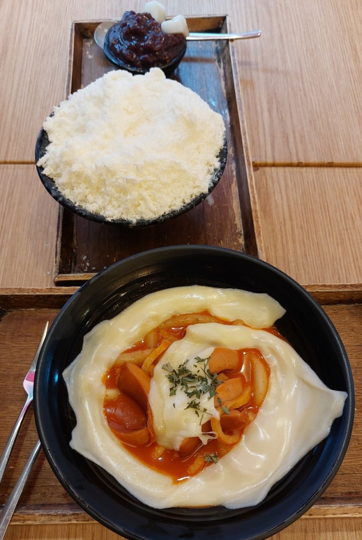 이촌역맛집; 스노우볼 빙수와 누들 떡볶이 맛있는 이촌카페