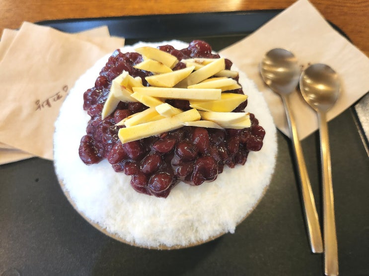  요즘 팥과 다른 진짜 맛난 수제팥빙수! 강남역 디저트 맛집 '장꼬방'