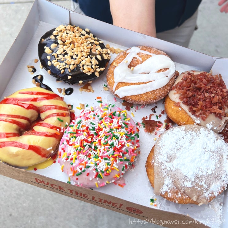  미국 도넛 브랜드 덕도넛 메뉴, 가격  DUCK DONUTS