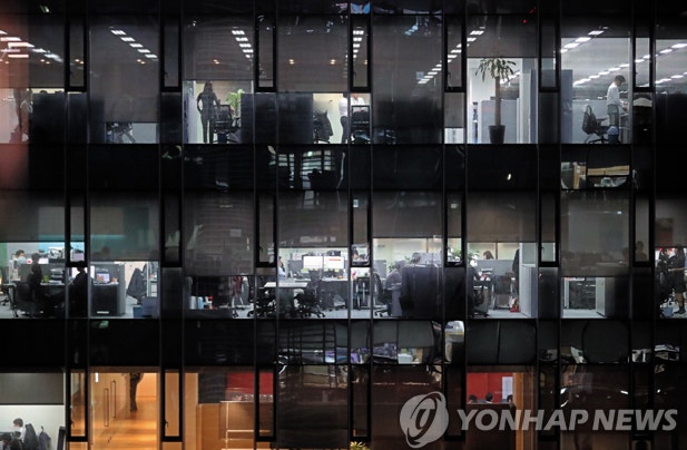 불났다고 무더기 특약으로 보험료 ‘확’ 올렸어요…불만 사례 잇따라, 해결법은? 불났다고 무더기 특약으로 보험료 ‘확’ 올렸어요…불만 사례 잇따라, 해결법은?