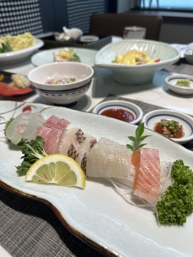  금정구 구서동 맛집, 프라이빗한 공간에서 즐기는 부산 가성비 초밥 오마카세 맛집 추천 : 어플러스
