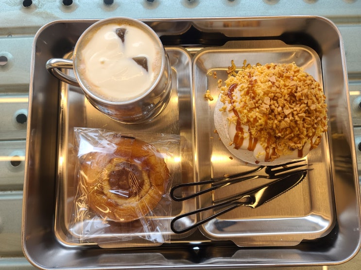  남영역 디저트 맛집 골드버튼 커피