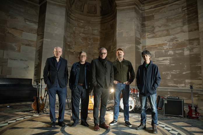  Teenage Fanclub, 'Tired of Being Alone' 새로운 음악 비디오 영상