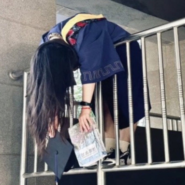 그냥 보고 넘기기엔 씁쓸한 중국의 ‘사망 졸업사진’, ‘996 직장문화’, ‘늦은 취업‘  (ft. 올해 연말 고용노동부발 ’주69시간제 추진 2탄‘ 다시온다?)