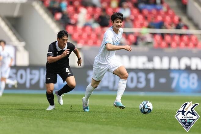 이번엔 이상민 폭탄, 내부의 적이 된 축구협회