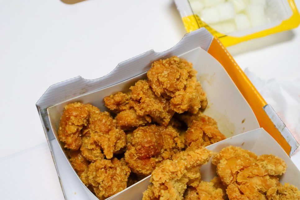 치킨마루 두산신창점 사진 4