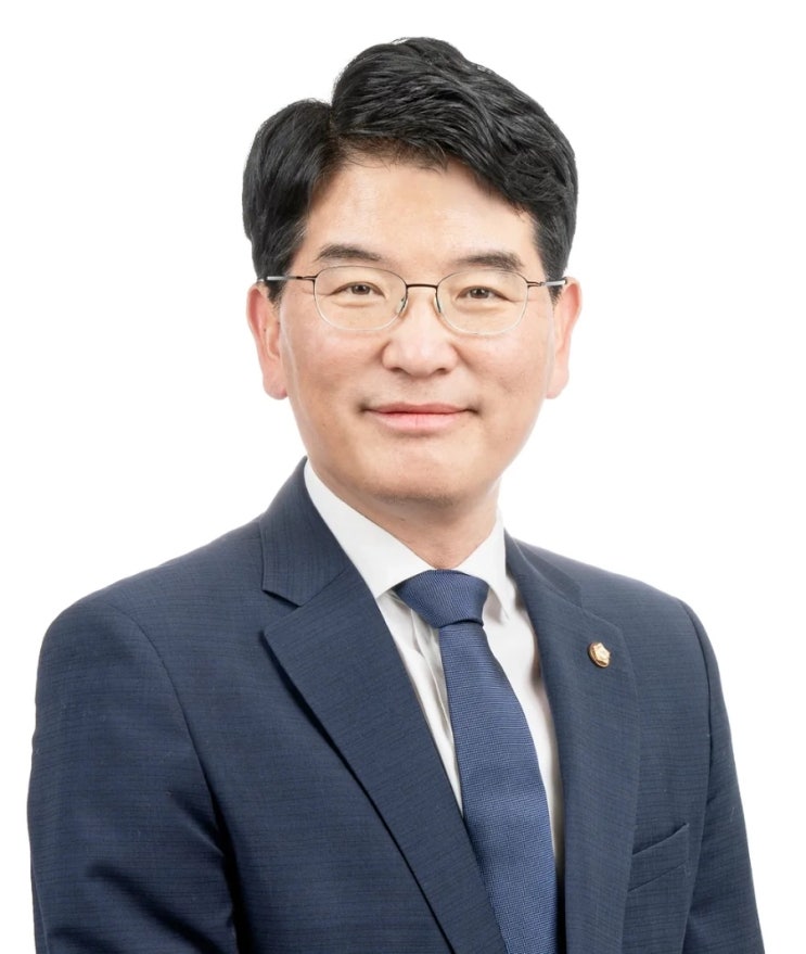 박완주 국회의원 프로필 보좌관 성추행